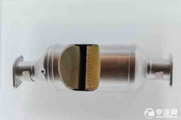 國六專用車上是不是都裝有顆粒捕捉器？